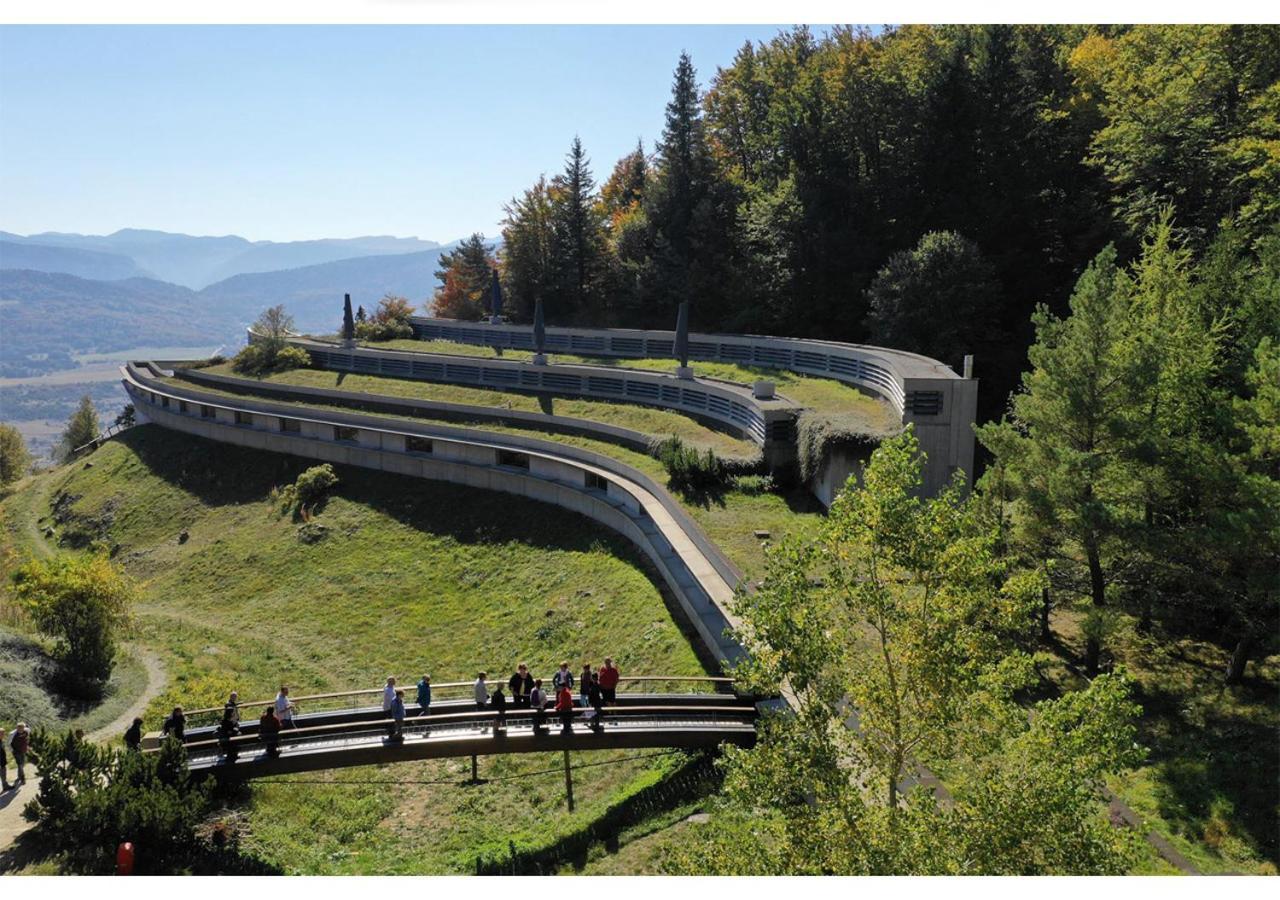 Gites Des Flandaines Saint-Jean-en-Royans Exterior photo